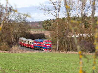 LH5 1728